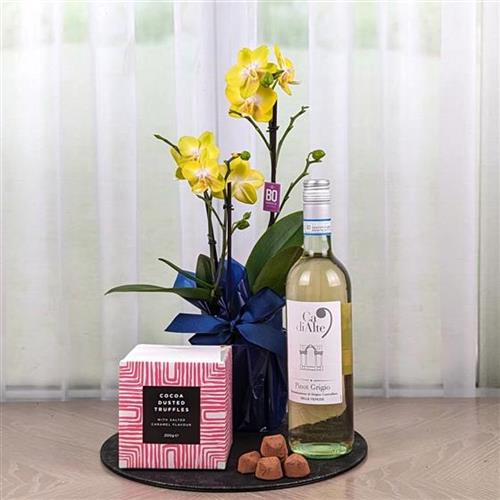 Orchid Chocs &amp; White Wine Gift Set